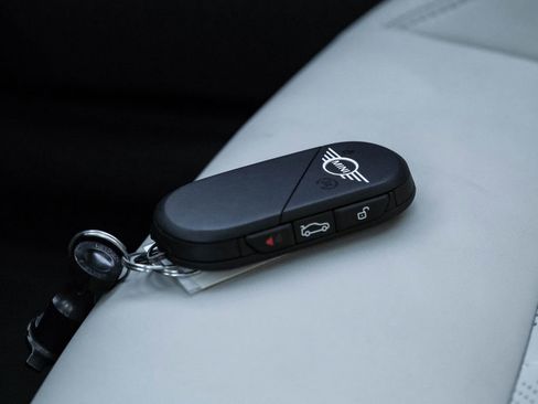 Used 2025 MINI Cooper S image 64