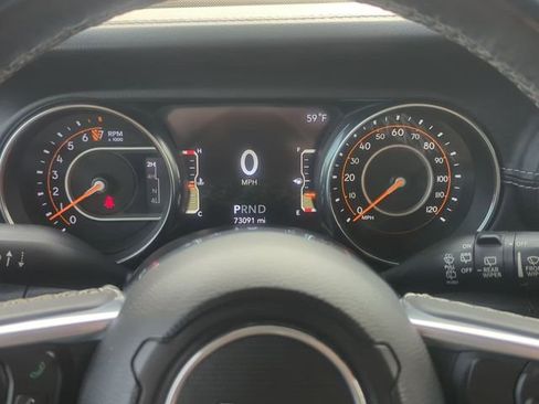 Used 2019 Jeep Wrangler Unlimited Sahara AWD/4WD image 16