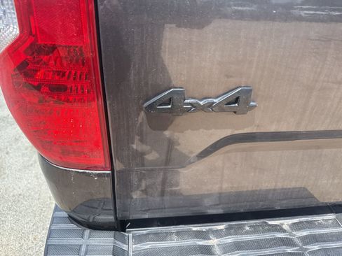 Used 2020 Toyota Tundra SR5 AWD/4WD image 15