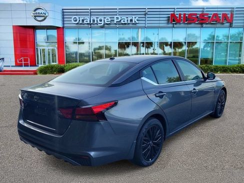 New 2026 Nissan Altima 2.5 SV w/ SV Special Edition Package FWD image 2