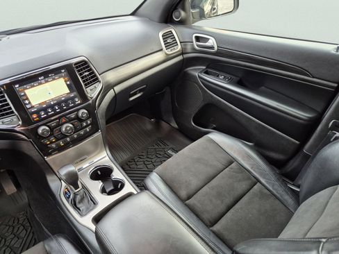 Used 2021 Jeep Grand Cherokee Laredo X AWD/4WD image 16