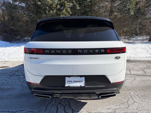 Used 2023 Land Rover Range Rover Sport SE image 3