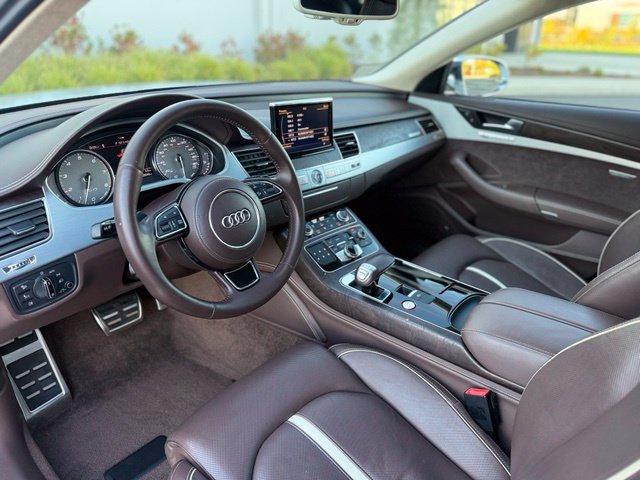 Used 2013 Audi S8 AWD/4WD image 10