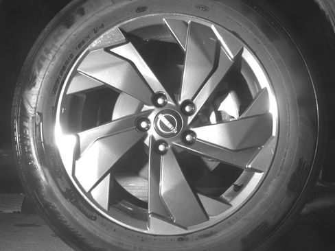 Used 2025 Nissan Rogue SV FWD image 13