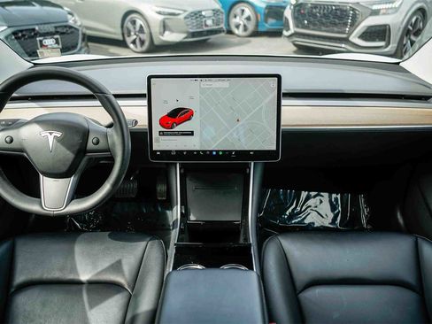 Used 2020 Tesla Model 3 Long Range image 12