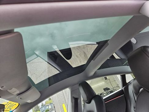 Used 2025 Tesla Model 3 Long Range RWD image 28