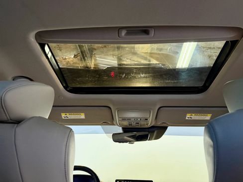 Used 2018 Honda Accord Touring image 35
