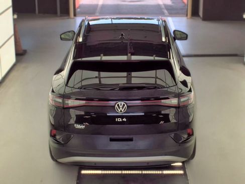 Used 2022 Volkswagen ID.4 Pro S w/ Gradient Package RWD image 9