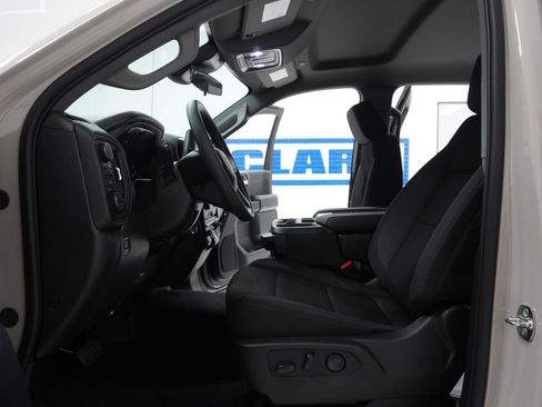 New 2026 Chevrolet Silverado 1500 Custom Trail Boss w/ Dark Appearance Package AWD/4WD image 13