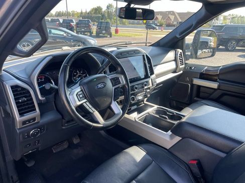 Used 2022 Ford F250 Lariat w/ Black Appearance Pkg AWD/4WD image 26