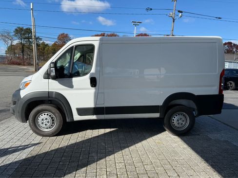 New 2026 RAM ProMaster 1500 w/ Premium Convenience Group image 5