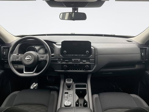 Used 2024 Nissan Pathfinder S image 14