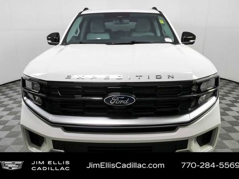 Used 2026 Ford Expedition Max Platinum w/ Driver's Package AWD/4WD image 39