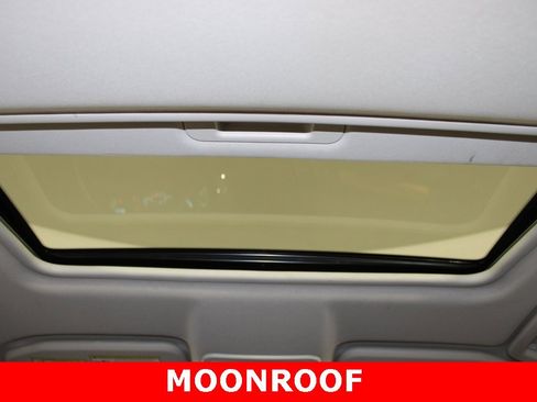 Certified 2021 Ford EcoSport SE w/ SE Appearance Package image 14