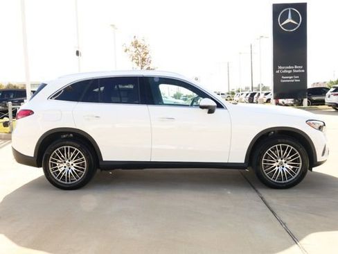 Certified 2025 Mercedes-Benz GLC 300 4MATIC image 2