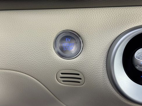 Used 2024 Genesis GV60 RWD w/ Cargo Package image 25