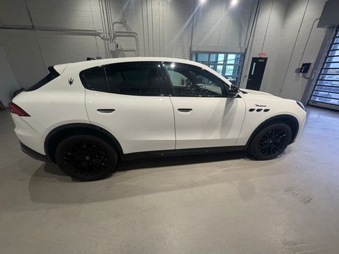 Used 2025 Maserati Grecale Modena AWD/4WD image 10