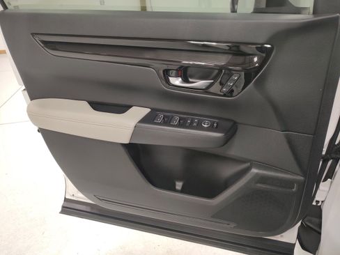 Used 2024 Honda CR-V EX-L image 9