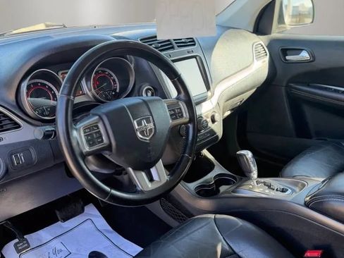 Used 2020 Dodge Journey Crossroad FWD image 12