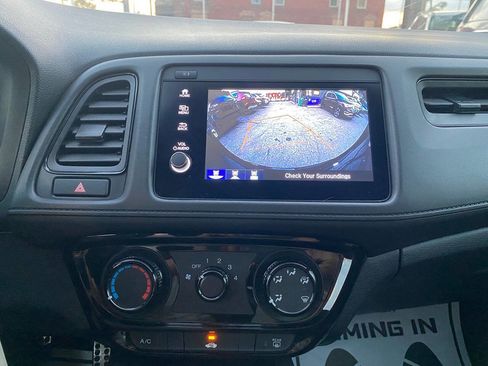 Used 2021 Honda HR-V Sport image 20