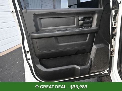 Used 2017 RAM 3500 Tradesman w/ Chrome Appearance Group image 19