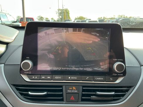 Used 2024 Nissan Altima 2.5 SR image 25