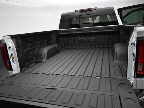 New 2026 GMC Sierra 1500 Denali w/ Denali Reserve Package AWD/4WD image 14