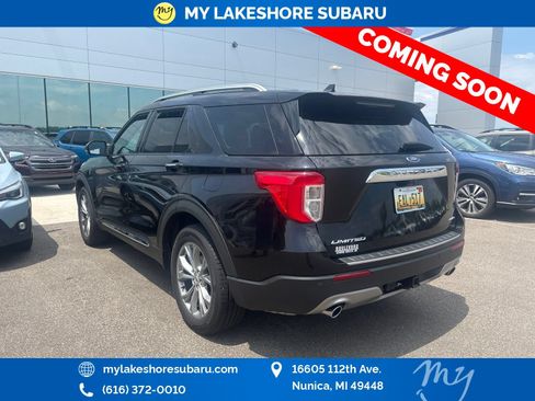 Used 2022 Ford Explorer Limited w/ Equipment Group 301A AWD/4WD image 7