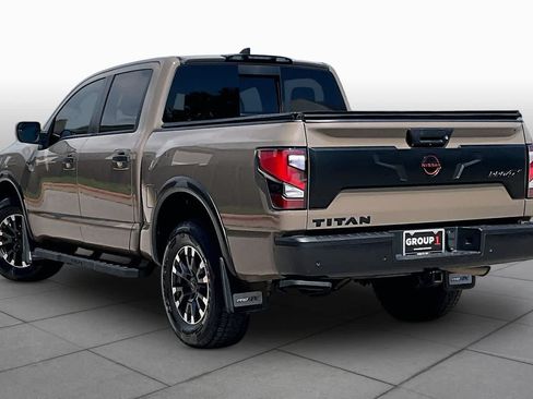 Used 2023 Nissan Titan PRO-4X w/ Pro-4x Convenience Package AWD/4WD image 12