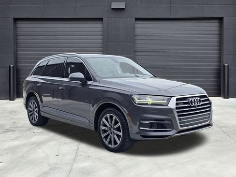 Used 2019 Audi Q7 3.0T Premium Plus w/ Premium Plus Package image 3