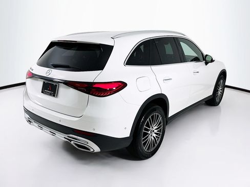 Used 2025 Mercedes-Benz GLC 300 image 8