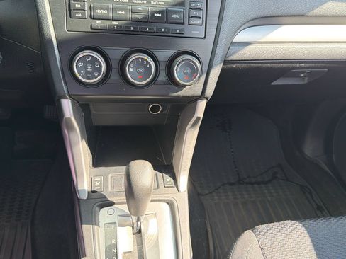 Used 2014 Subaru Forester 2.5i Premium w/ All-Weather Package AWD/4WD image 15