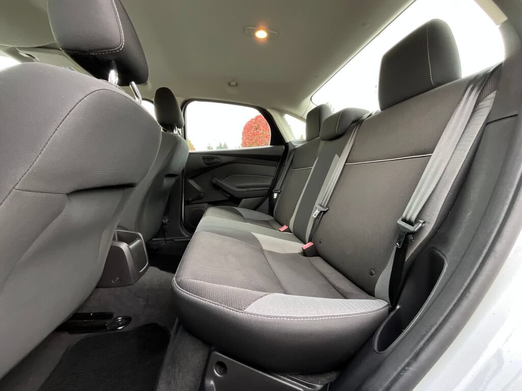 Used 2013 Ford Focus S FWD image 12