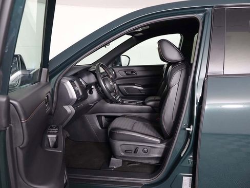 Used 2024 Nissan Pathfinder Rock Creek image 28