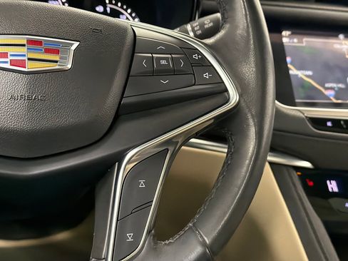 Used 2019 Cadillac XT5 Luxury image 22