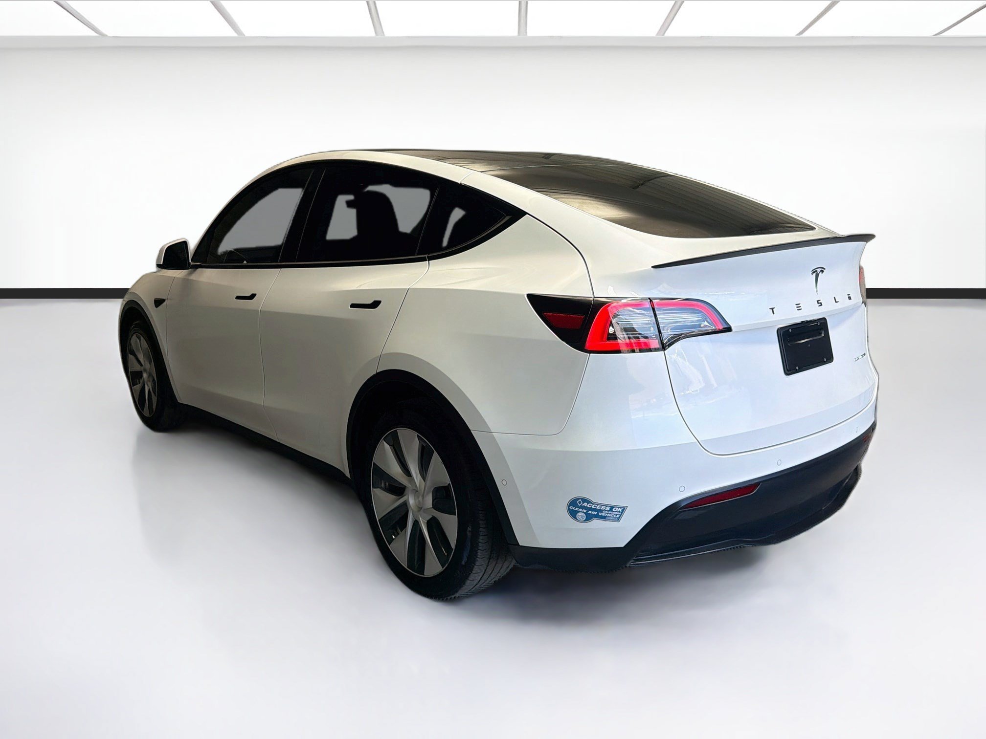 Used 2021 Tesla Model Y Long Range AWD/4WD image 6