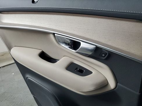 New 2026 Volvo XC90 T8 Ultra w/ Protection Package Premier AWD/4WD image 19