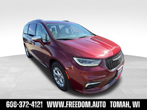 Used 2021 Chrysler Pacifica Limited w/ Premium & Safety Sphere Group AWD/4WD image 7