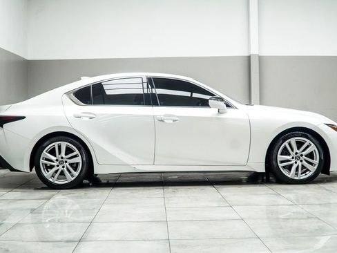 Used 2023 Lexus IS 300 w/ Comfort Package RWD image 6