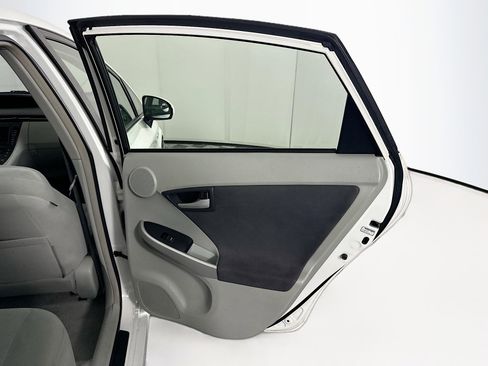 Used 2010 Toyota Prius Three image 28