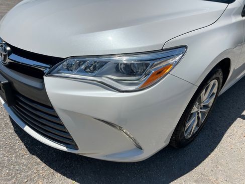 Used 2017 Toyota Camry XLE FWD image 26
