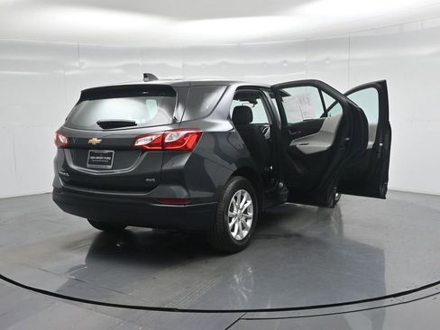 Used 2019 Chevrolet Equinox LS AWD/4WD image 5