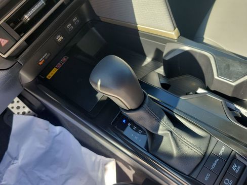 Certified 2025 Toyota Camry SE w/ Convenience Package FWD image 27