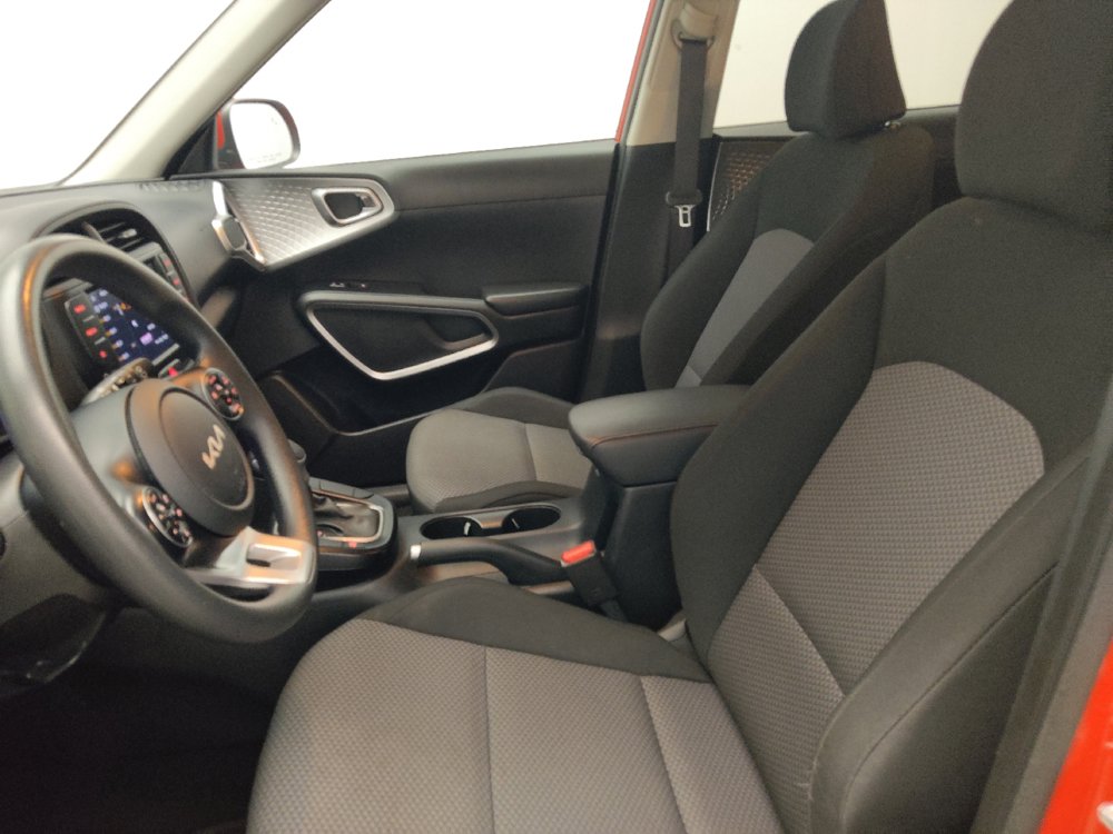Used 2022 Kia Soul LX w/ Technology Package FWD image 17