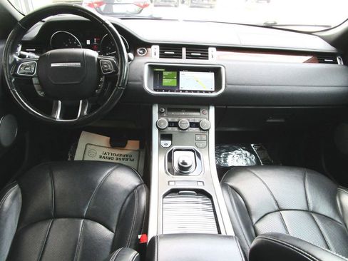 Used 2017 Land Rover Range Rover Evoque HSE AWD/4WD image 2