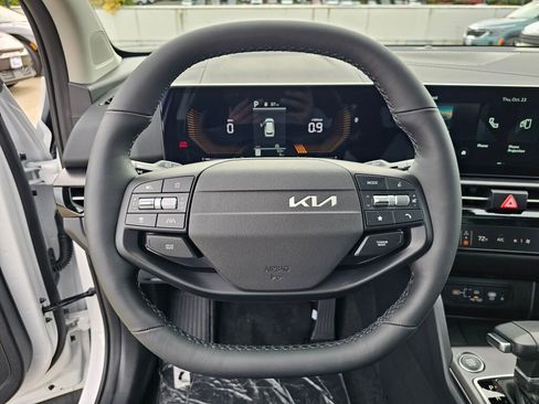 New 2026 Kia Sportage EX w/ EX Panorama Roof Package image 11