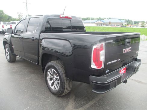 Used 2019 GMC Canyon All Terrain w/ Trailering Package AWD/4WD image 9
