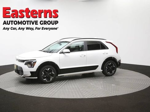 Used 2023 Kia Niro Wind w/ Wind Preserve Package FWD image 57