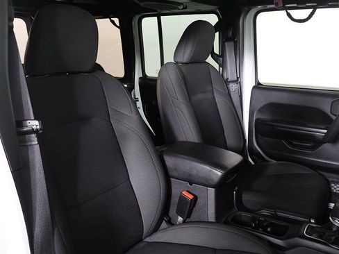 Used 2021 Jeep Wrangler Unlimited Sport AWD/4WD image 25