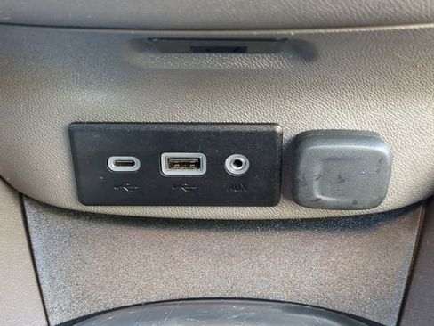 Used 2024 Chevrolet Malibu LT image 25